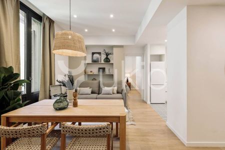 2 bedroom luxury Apartment for rent in Barcelona, Catalonia - Photo 2