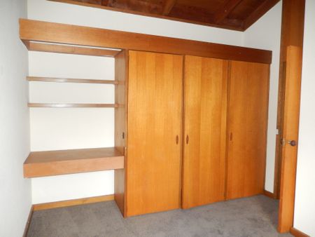 "Spacious Family Home" - Photo 4