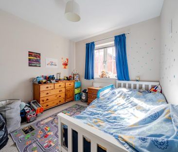 3 bedroom semi-detached house to rent - Photo 5