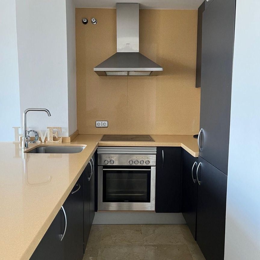 Middle Floor Apartment in Benahavís - Photo 1