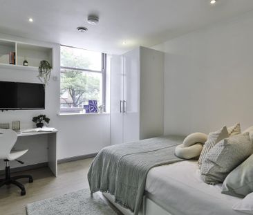 1 bedroom in a flat share to rent - Photo 6