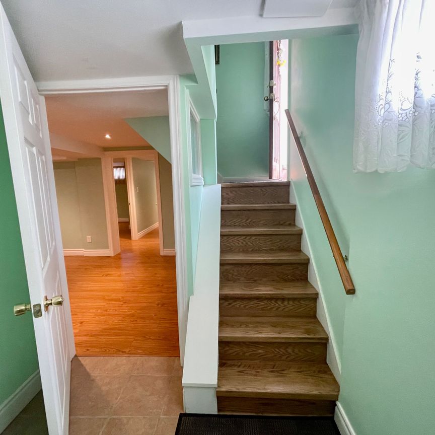 For Lease - 77 Greylawn Crescent, Toronto, Ontario - Photo 1