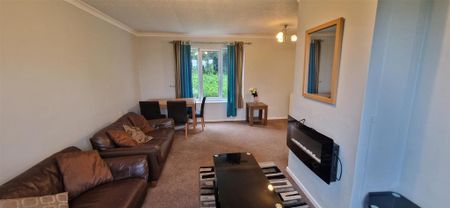 3 bedroom terraced house to rent - Photo 3