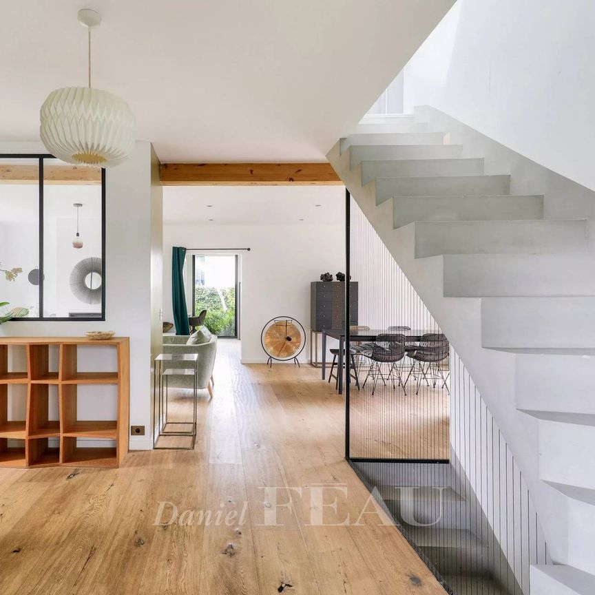 Location maison, Rueil-Malmaison, 7 pièces, 265 m², ref 86136646 - Photo 1