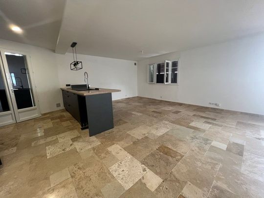 Location Appartement 4 pièces 115m² ST JEANNET 06640 - Photo 1