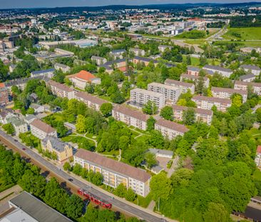 Erstbezug nach Renovierung - gestalten Sie Ihr neues Bad mit! - Photo 2