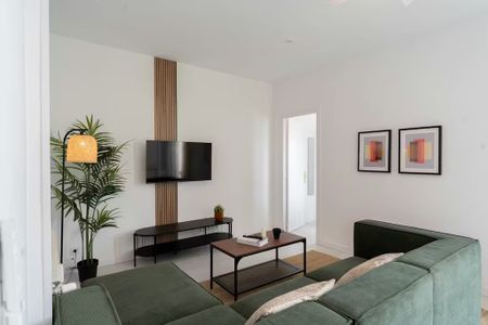 Calle de Fuencarral, Madrid, Community of Madrid 28010 - Photo 2