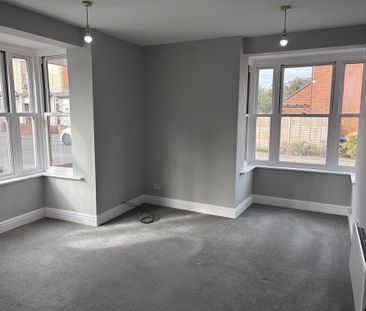 1 bedroom ground floor flat to rent - Photo 3