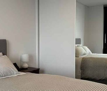 Central City Apartment - Large Balcony, Alps Views - Photo 3