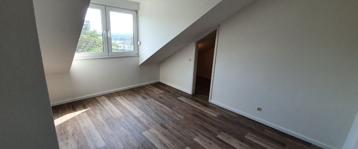 Elegant & Stilvoll: Maisonette-Appartement mit Blick ins Grüne! - Photo 1