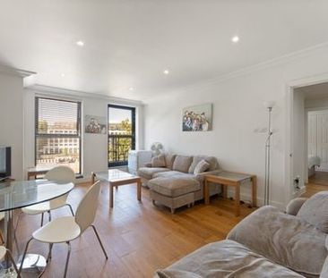 2 Bed Flat, Ebury Bridge Road, SW1W - Photo 1