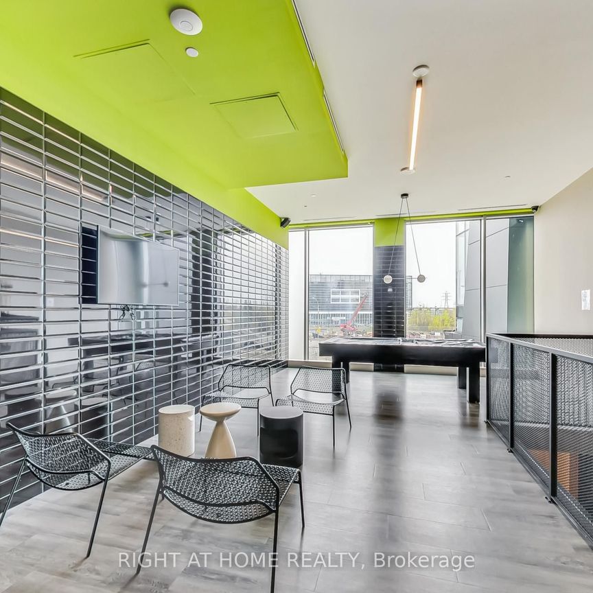 Riverside Square Lofts 15-45 , #621 - Photo 1