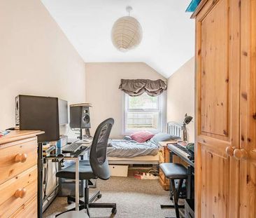 Walnut Tree Close, Guildford, GU1 - Photo 6