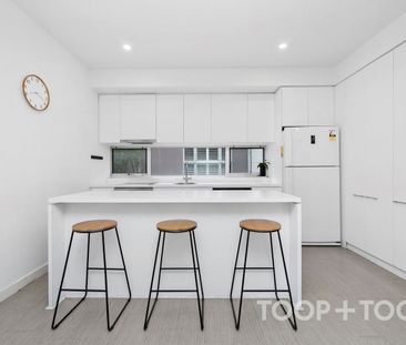 Modern City Living - Walk to Everything! - Photo 5