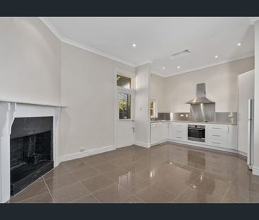 City Fring Living - Photo 1