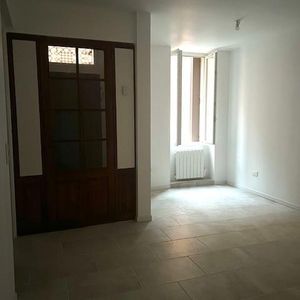 Location Appartement 2 pièces 43m² TOURVES 83170 - Photo 3