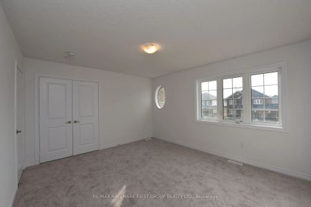 Detached Home For Lease | X8472398 - Photo 4