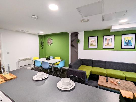 1 bedroom in a house share to rent - Photo 1