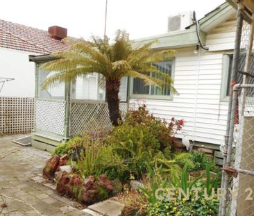 Comfortable Living in Central Dandenong - Photo 6
