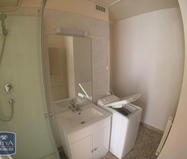 Location Appartement 1 pièce 32m² CHATEAUROUX 36000 - Photo 1