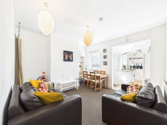 Derby Street, Beeston, Nottingham, NG9 - Photo 1