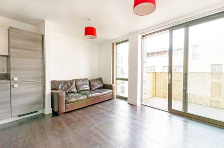 1 bedroom flat to rent - Photo 2