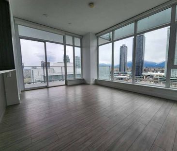 Brentwood skytrain 2bedroom 2bathroom 4 year new - Photo 1