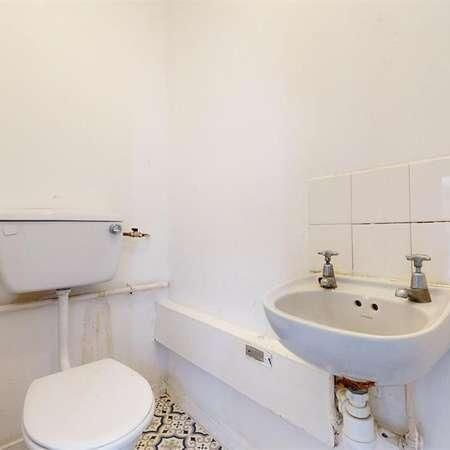 Flat, Conisborough, Bayham Street, London, NW1 - Photo 1