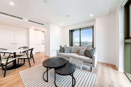 Marsh Wall, London, E14 9PH - Photo 2