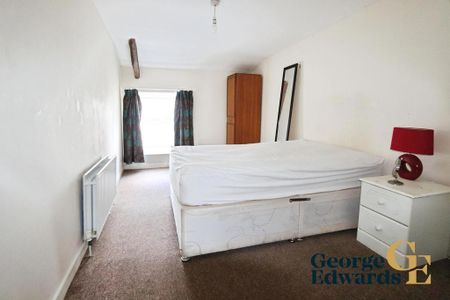 1 bedroom in a house share to rent - Photo 3