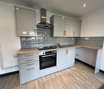 High Street, Cwmgwrach, NEATH - Photo 3