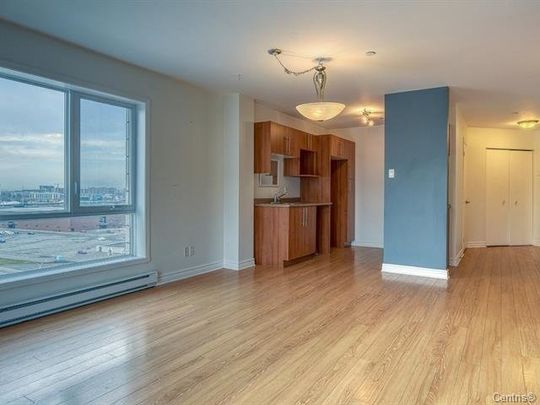 Appartement à louer - Laval (Laval-des-Rapides) - Photo 1