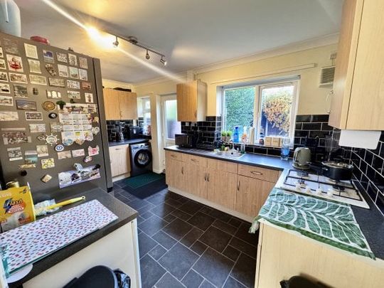 Honiton Road, Nottingham, NG8 - Photo 1