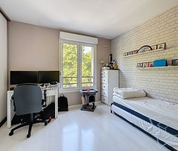 Maison Voisins Le Bretonneux 4 pièce(s) 84.05 m2 - Photo 3