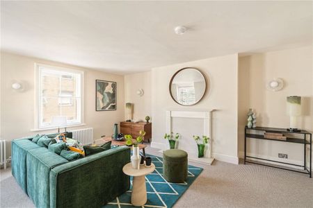Beautifully presented one-bedroom apartment occupies a prime position on the renowned Frith Street. Combining contemporary style with the area’s distinctive character, it offers an exceptional opportunity to live in one of London’s most vibrant neighbourhoods. - Photo 5