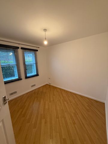 2 Bed - 326 Whitehall Road, Leeds - LS12 5NP - Professional - Photo 4