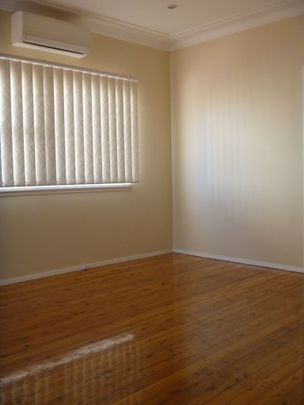 4 BEDDER COMPLETELY RENOVATED HOME!! - Photo 1