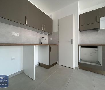 Location Appartement 2 pièces 41m² CAVAILLON 84300 - Photo 2