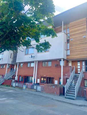 20 Gateway View, Ballymun, Dublin 11 - Photo 1