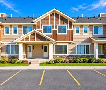 Great 3-bed+2.5-bath with finished basement townhome in Sage Hill--... - Photo 1