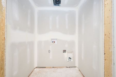 For Lease - 6672 Hawkins Street, Niagara Falls, Ontario - Photo 4