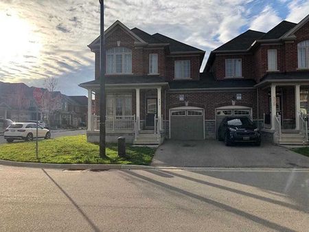 For Lease - 333 Hincks Drive, Milton, Ontario - Photo 2