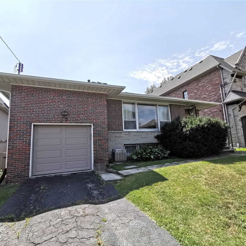 For Lease - 67 Munro Boulevard, Toronto, Ontario - Photo 1