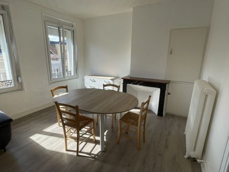 CENTRE VILLE DUPLEX DE CHARME Loué Meublé - Photo 2