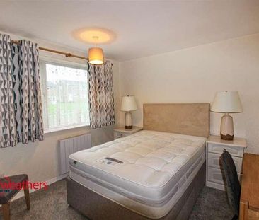 Moorgate Chase, Rotherham, S60 - Photo 3