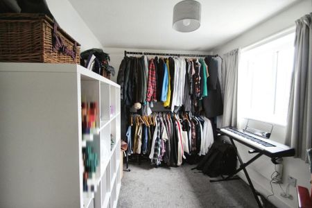 2 bedroom semi-detached house to rent - Photo 3