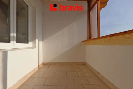 Pronájem bytu 1+kk, Brno - Černovice, ulice Klíčova, lodžie, sklep - Fotografie 5