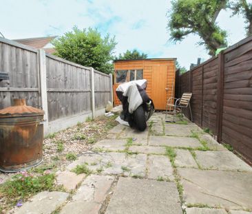 1 bedroom flat to rent - Photo 6