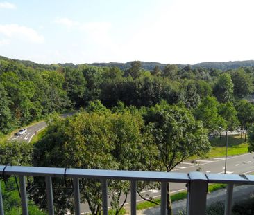 SCHITTEREND APPARTEMENT MET 2 SLAAPKAMERS IN DE DRIEOORTSPUT TE HEE... - Photo 1