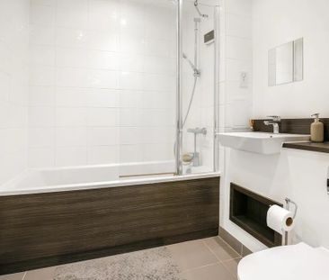 Studio Flat, St Pier Court, E13 - Photo 5